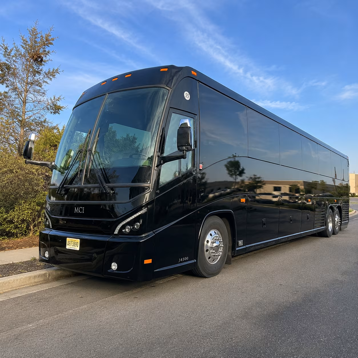 group transportation to fort lauderdale hollywood international airport for government and military travel